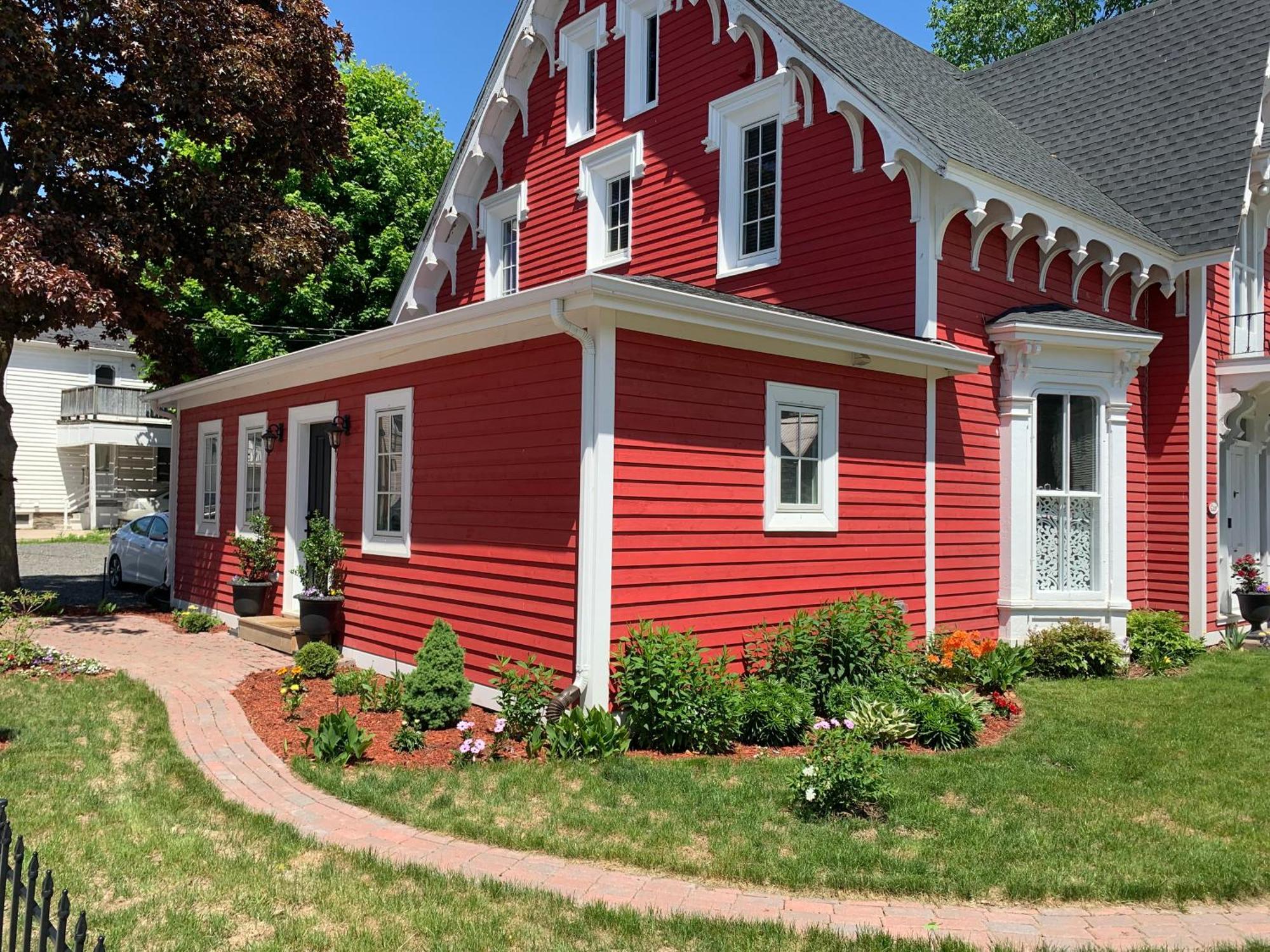 The Red House Fredericton Bed & Breakfast Exterior foto