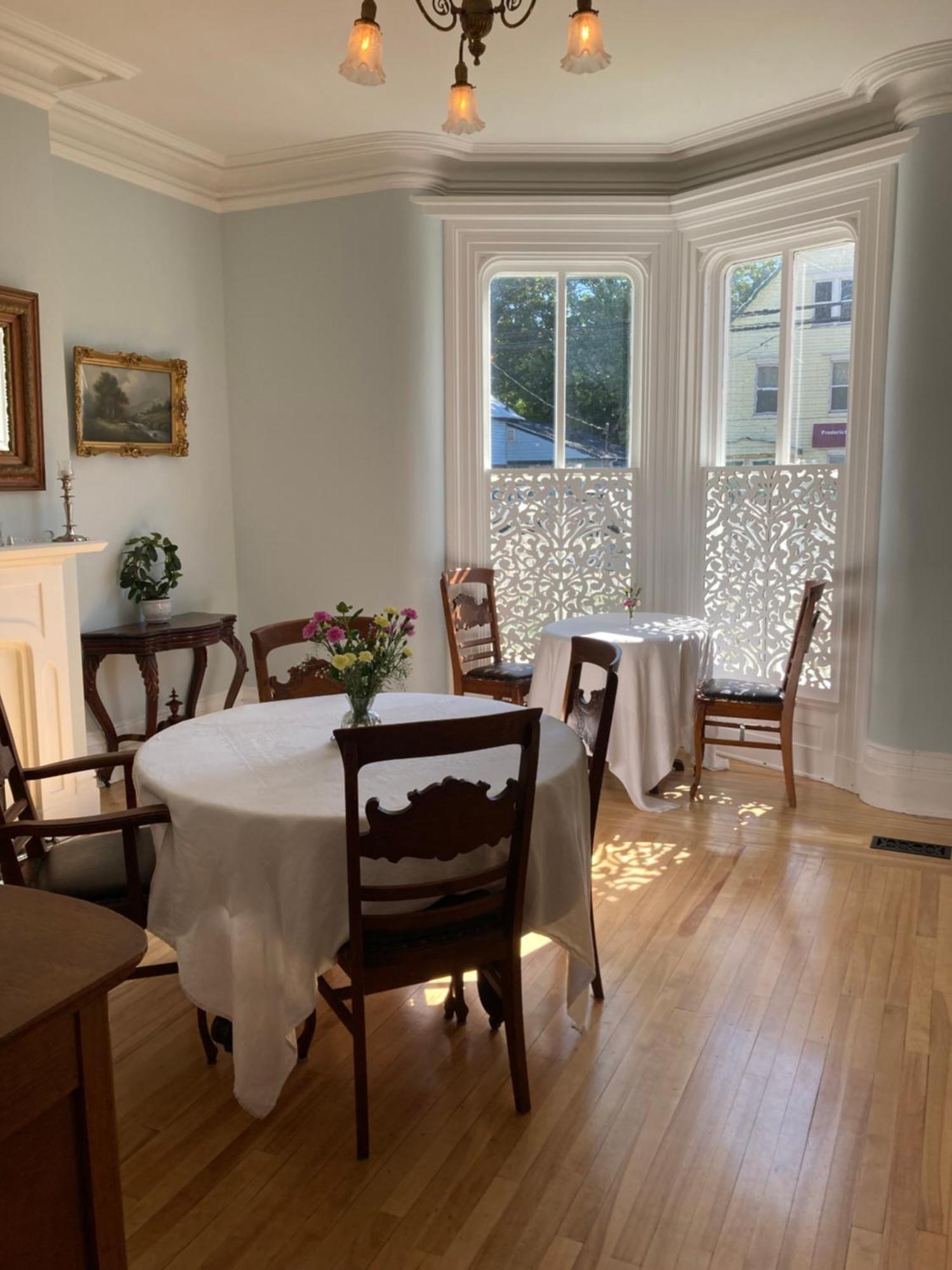 The Red House Fredericton Bed & Breakfast Exterior foto