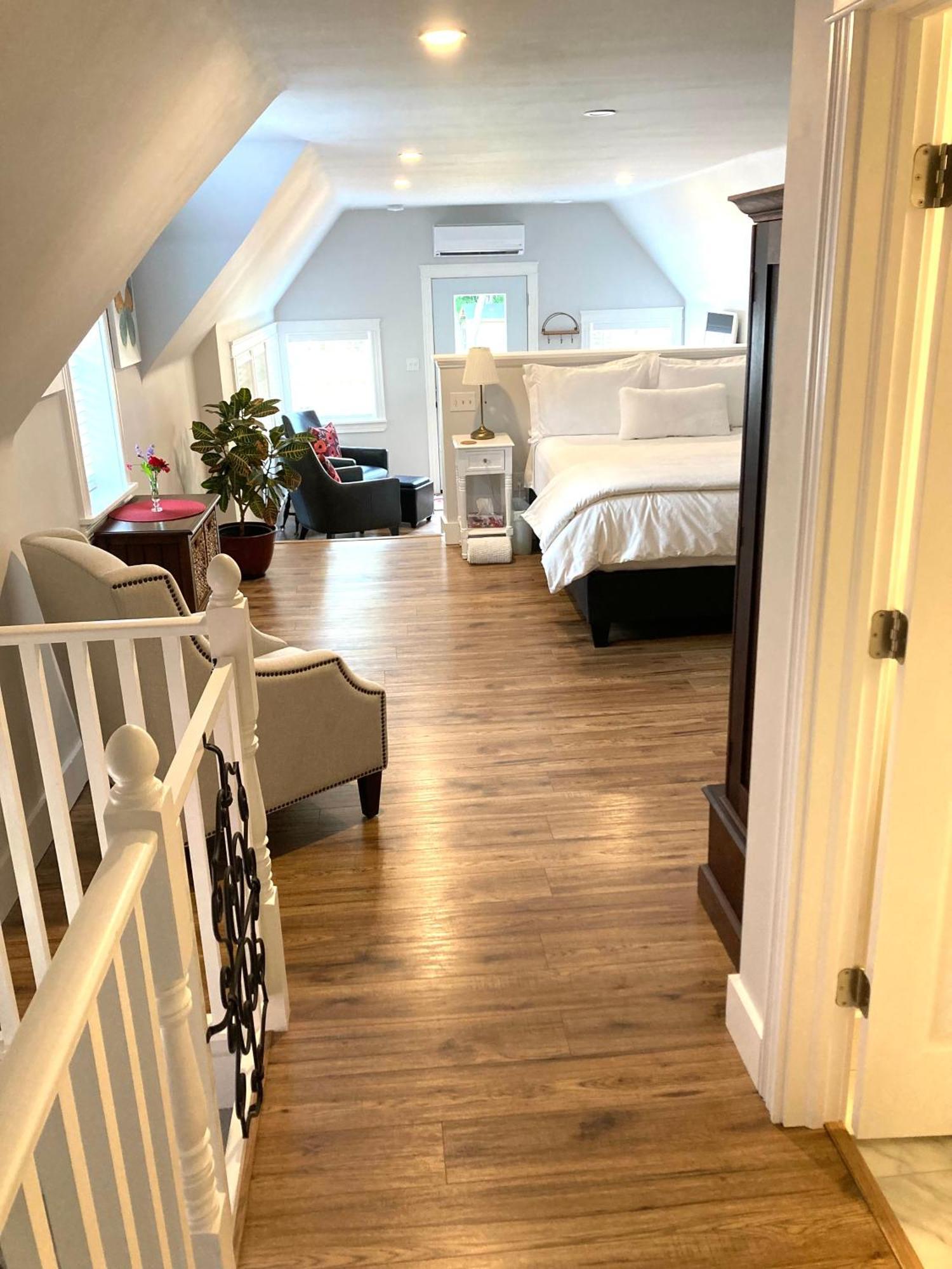The Red House Fredericton Bed & Breakfast Cameră foto